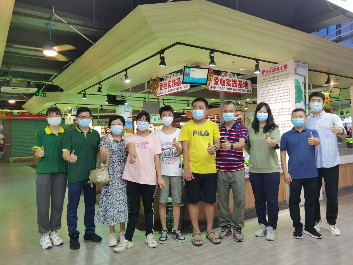 愛心菜檔長本領，學史力行見成效