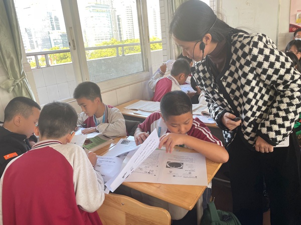 東區街道英語課堂教學交流活動在團益學校開展