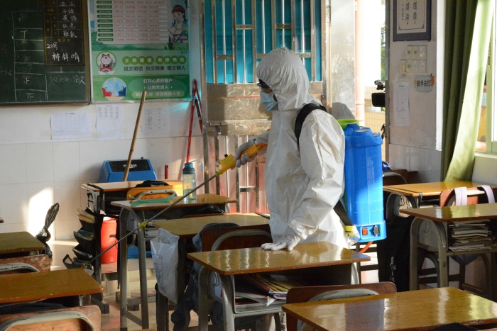 緊密關注衛生健康，筑牢校園安全防線