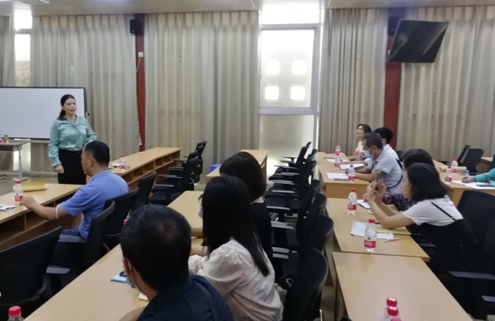 開展學農實踐，體驗勞動光榮