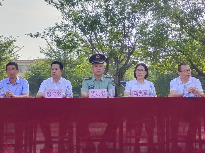 學軍人風采，強國防意識