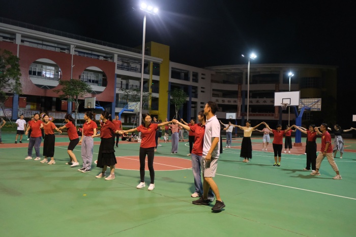 齊塑精英團隊 共贏中心未來