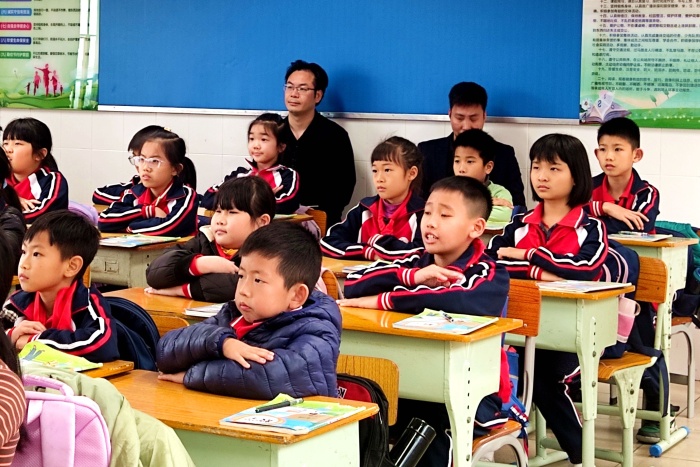 心系學校建設，情系教育發展