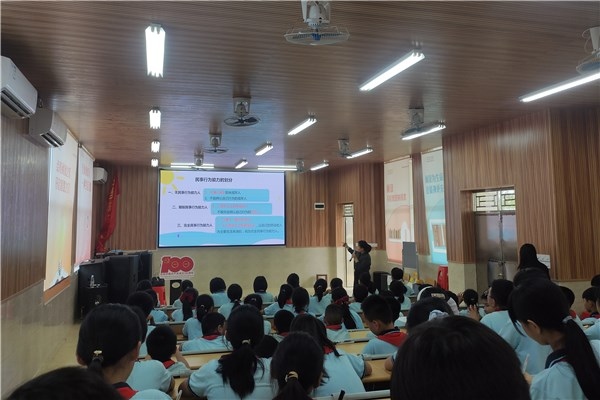 裕洲小學(xué)舉行兒童權(quán)益保護公益宣講活動