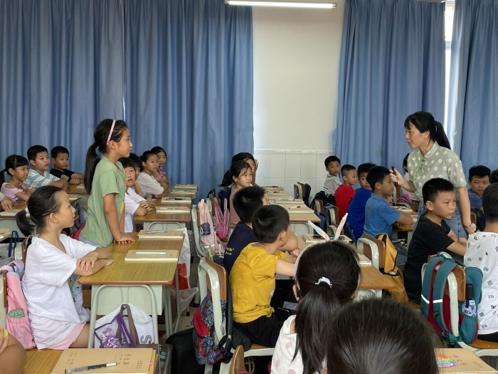 廖銘瑩老師執教《推薦一個好地方》