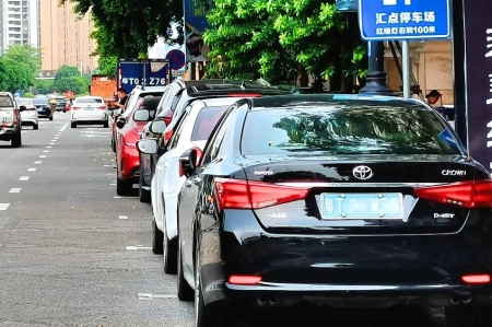 解決停車難，中山小欖將實(shí)行公共車位停車收費(fèi)