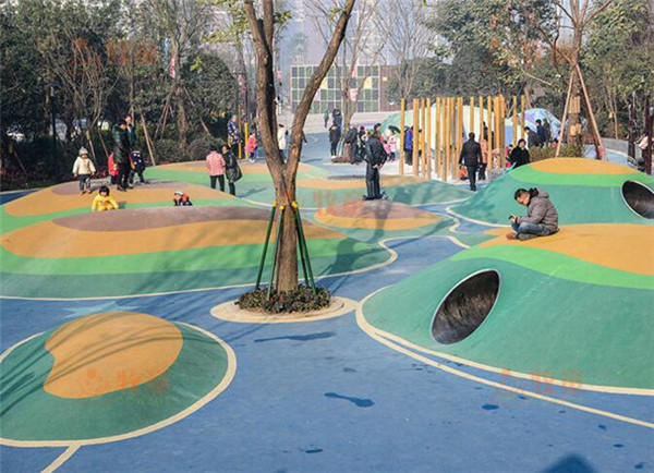 EPDM現澆塑膠跑道