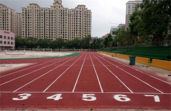 epdm透氣型<a href=http://m.cnzcn.net.cn target=_blank class=infotextkey>塑膠跑道</a>