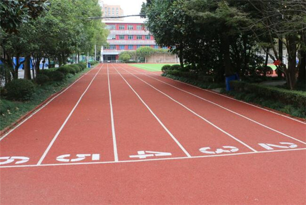 200米<a href=http://m.cnzcn.net.cn target=_blank class=infotextkey>塑膠跑道</a>