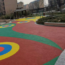 承接學校塑膠跑道 公園人行跑道 小區塑膠跑道鋪裝  歡迎來電咨詢 星奧體育廠家