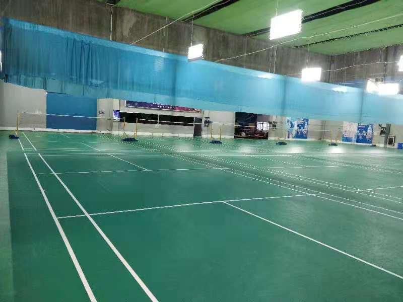 挑戰者羽毛球館
