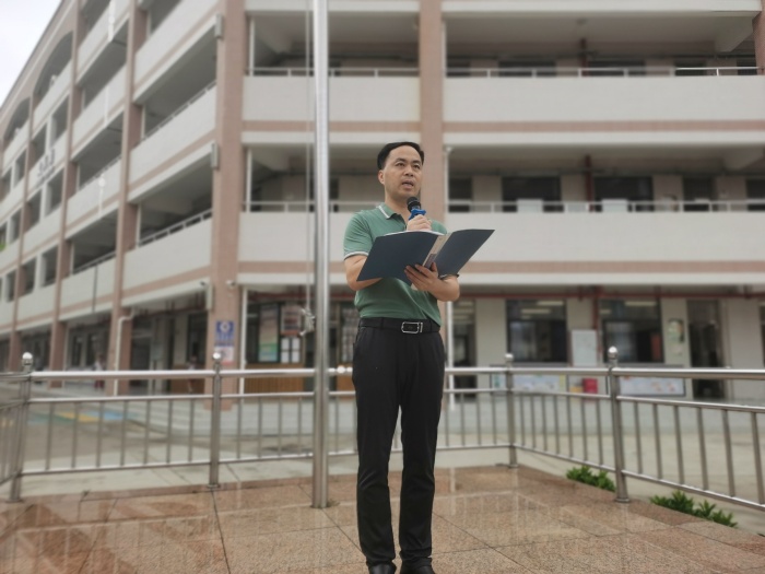 開發(fā)區(qū)第一小學(xué)：珍愛(ài)生命，拒絕毒品禁毒宣誓暨我為群眾辦實(shí)事