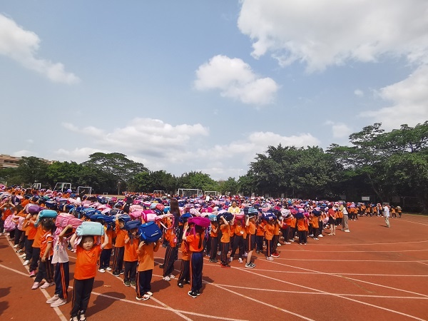 開發(fā)區(qū)中心小學開展避震應急疏散演練活動
