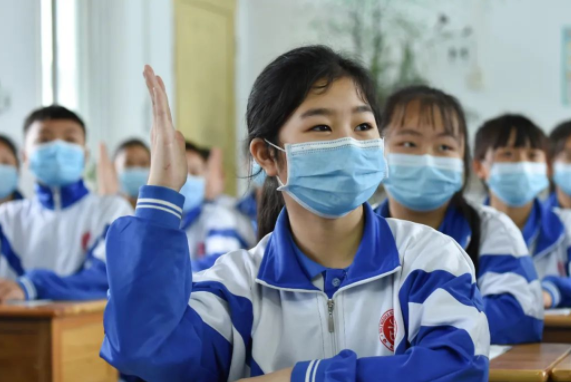 班級調座位也有講究？看似毫無規律可循，其實班主任費了不少心思