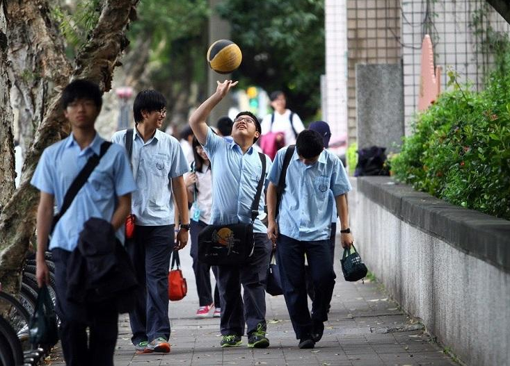 “周中班”遇到寒冬，10月1后或將被取消，部分地區已下發通知