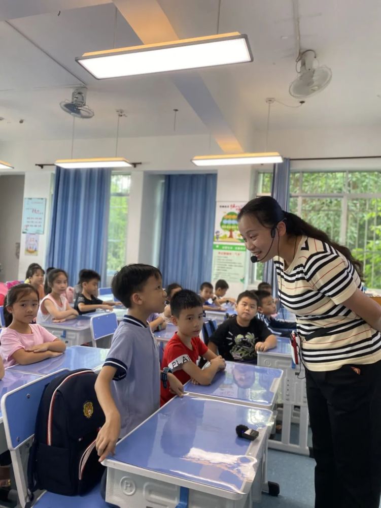 南寧一小學開設“本土白話”課程，引發熱議！