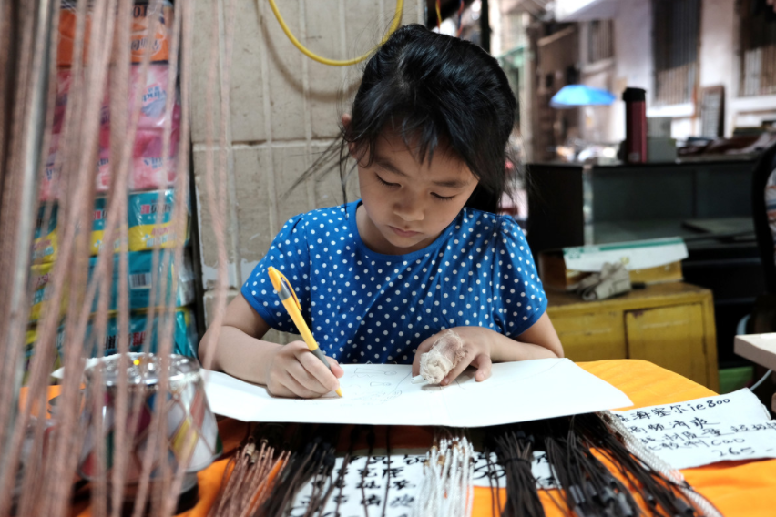 9歲小學(xué)生因“特殊體質(zhì)”火了，一做數(shù)學(xué)題就過敏，醫(yī)生解釋亮了