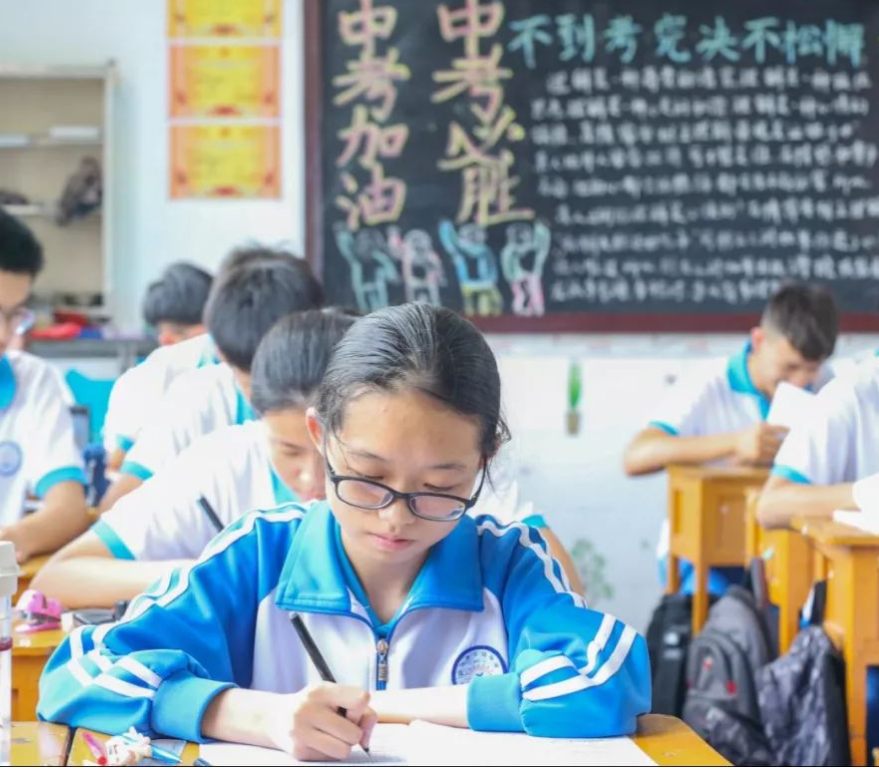 中小學(xué)“不考試”，面臨中考普職分流怎么辦？最好提前了解下