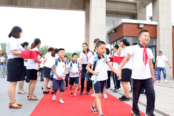 小學的“入學年齡”有變化？教育部傳出消息，令家長難以接受