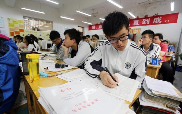 高考狀元家庭背景公開，家境大多都相似，他們都出自“三種”家庭