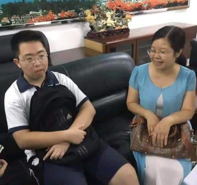 福建理科高考狀元黃昊：我的理想是廈大，天知道我能考上清華