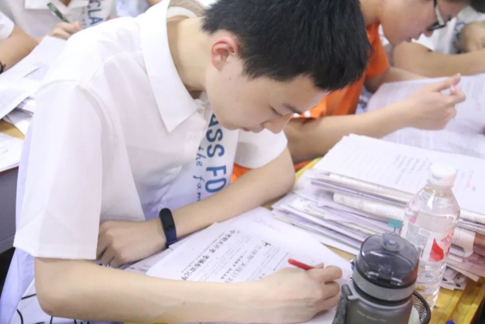 2022高考難度或創“新高”？部分考生恐無緣本科，逆襲幾率并不高