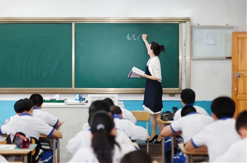 新東方換教材，“雙減”險(xiǎn)成虛設(shè)。如何應(yīng)對變相學(xué)科類培訓(xùn)