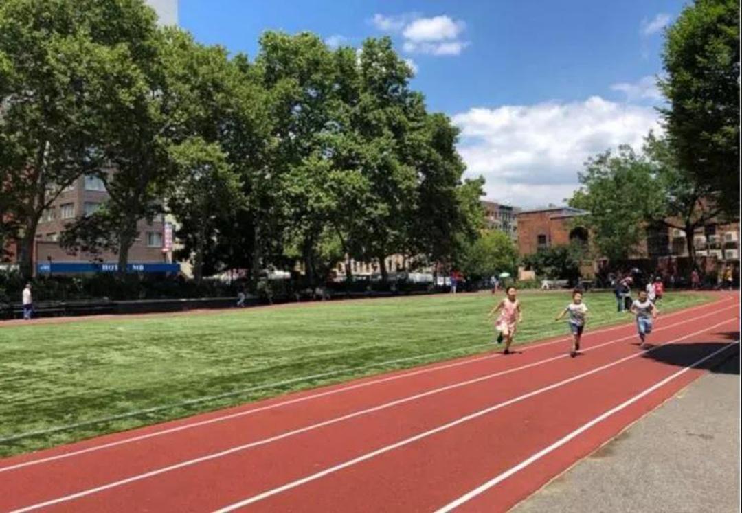 <a href=http://m.cnzcn.net.cn target=_blank class=infotextkey>塑膠跑道</a>