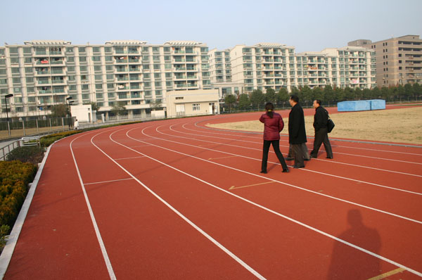 <a href=http://m.cnzcn.net.cn target=_blank class=infotextkey>塑膠跑道</a>廠家