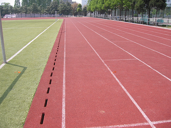 <a href=http://m.cnzcn.net.cn target=_blank class=infotextkey>塑膠跑道</a>廠家