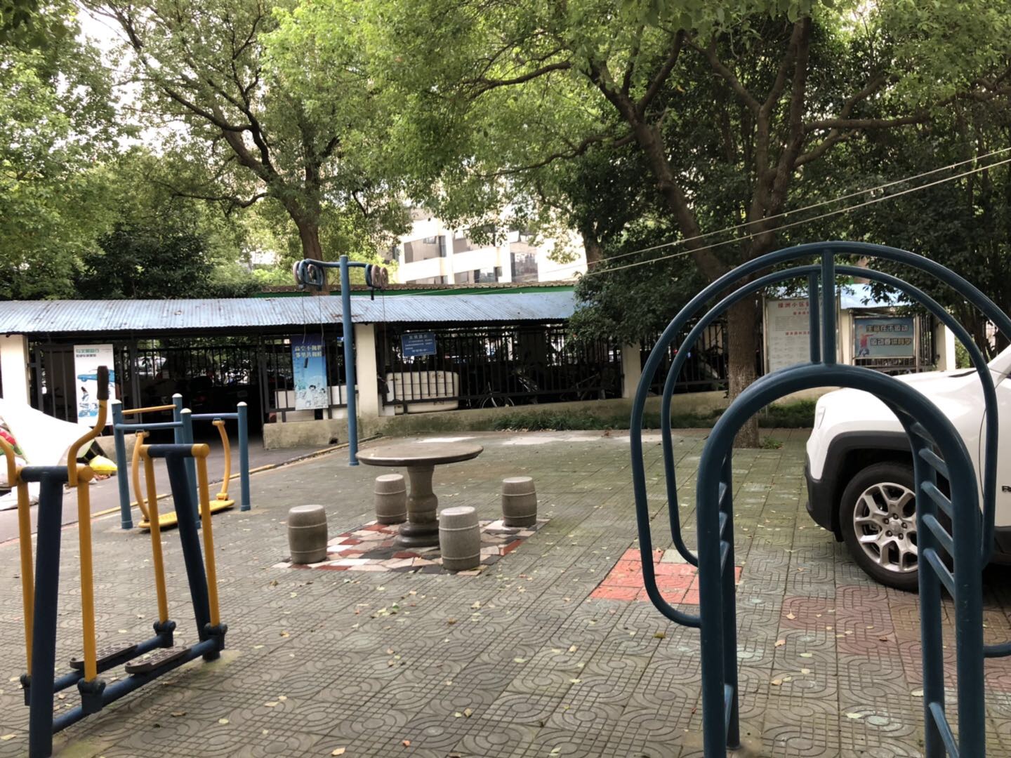 綠洲小區健身點