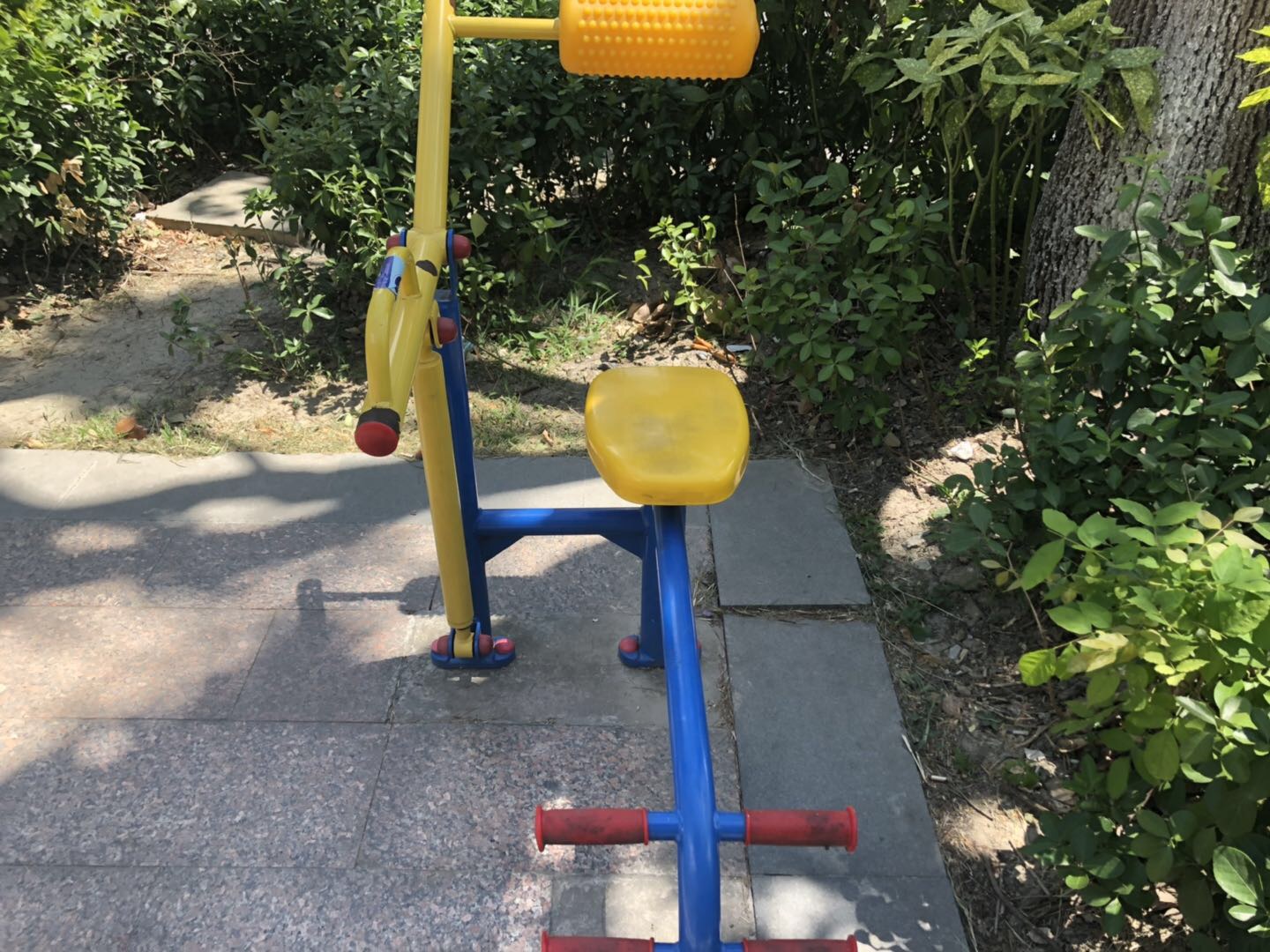 腹背鍛煉器 腹背鍛煉器