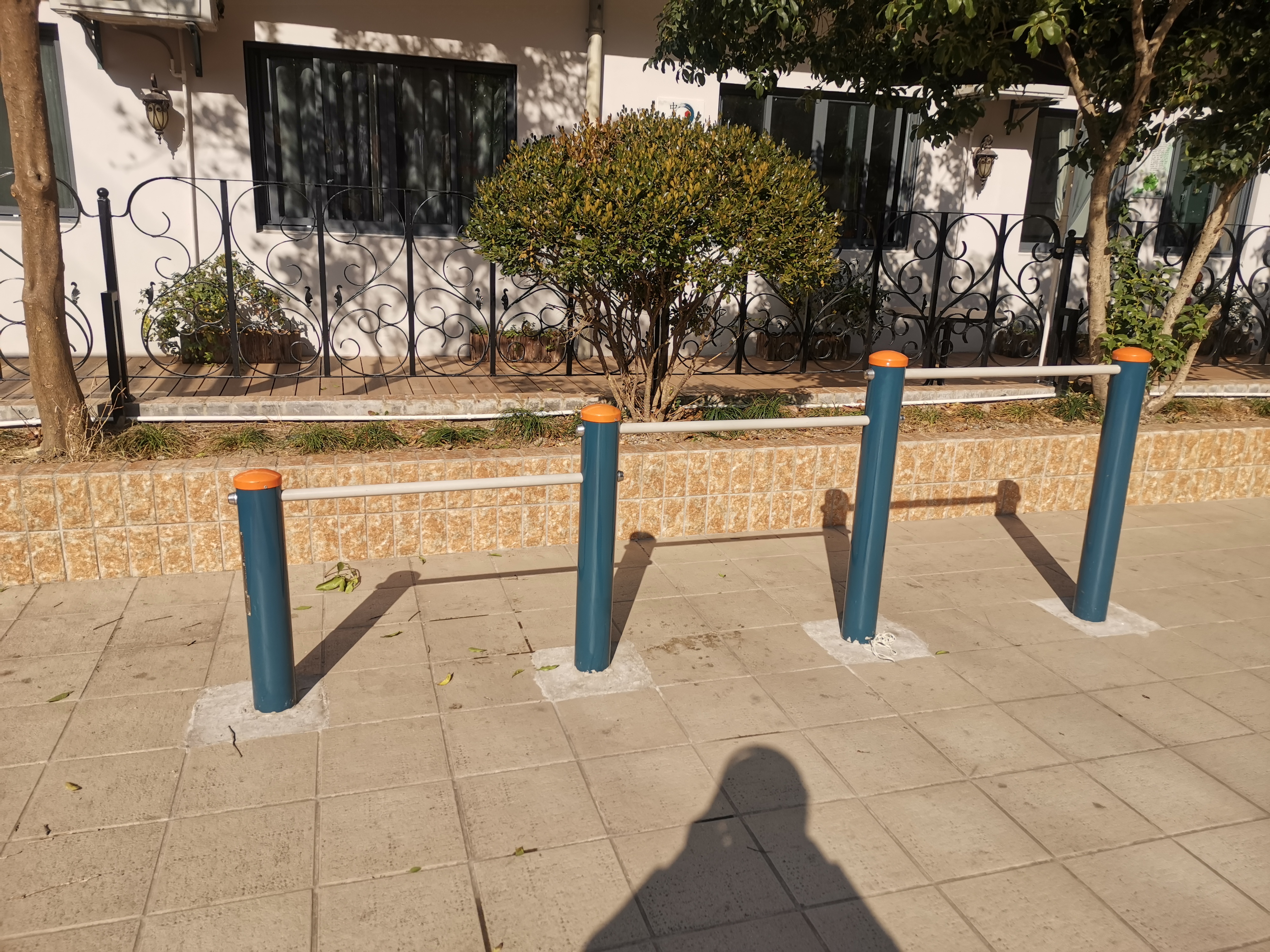 彈振壓腿器 彈振壓腿器