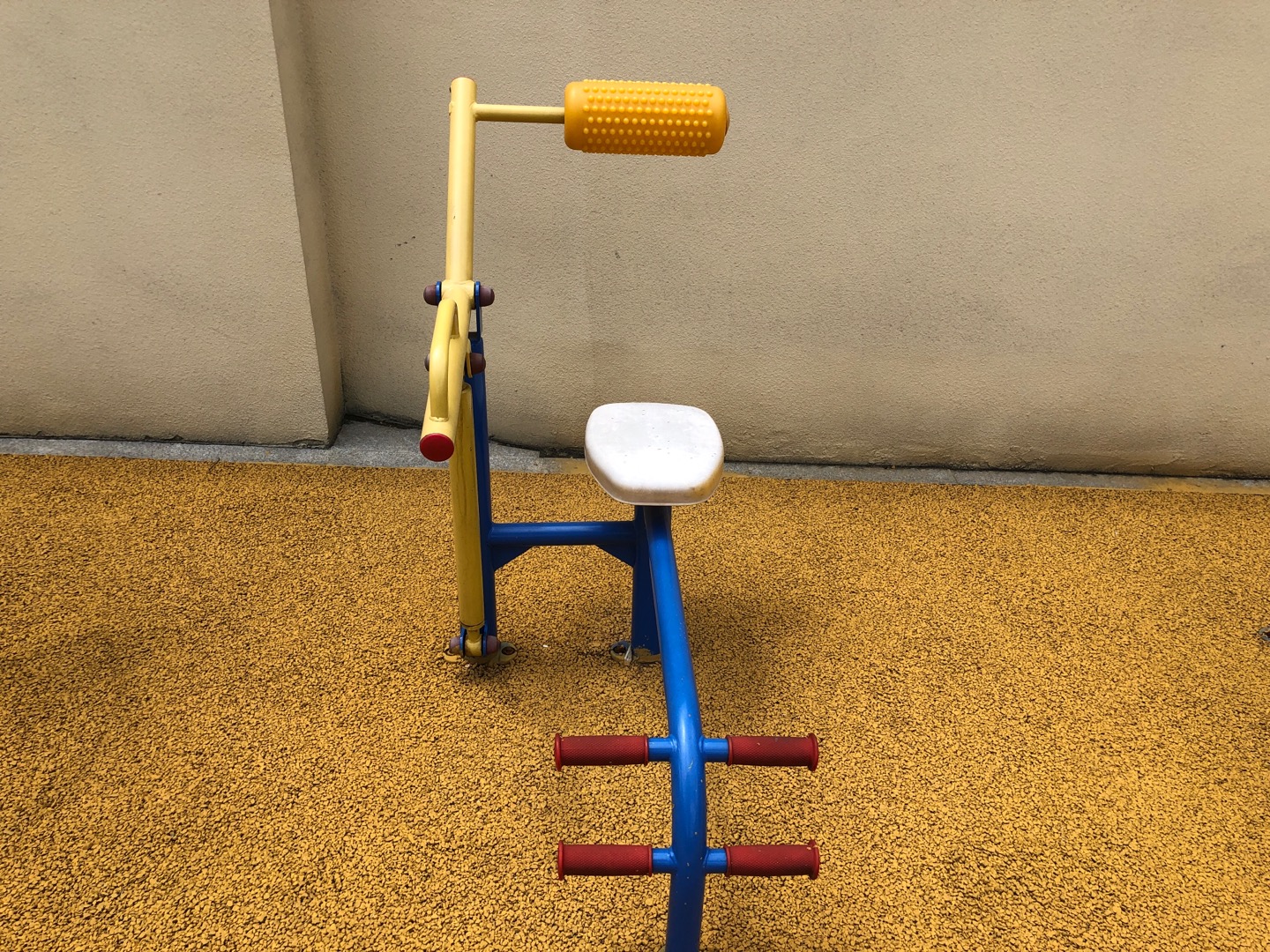 腹背鍛煉器 腹背鍛煉器