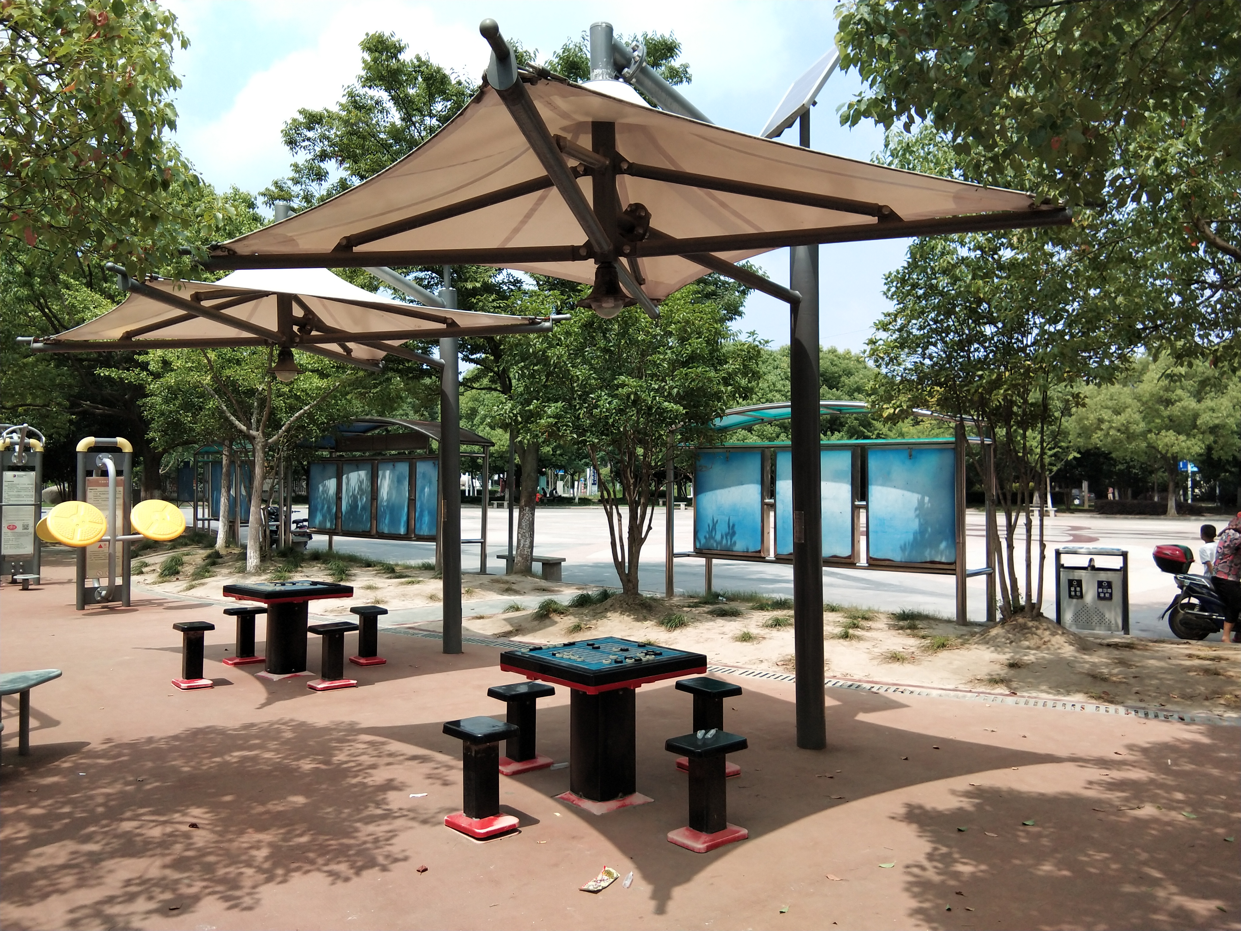 太陽能燈光遮陽棚 太陽能燈光遮陽棚