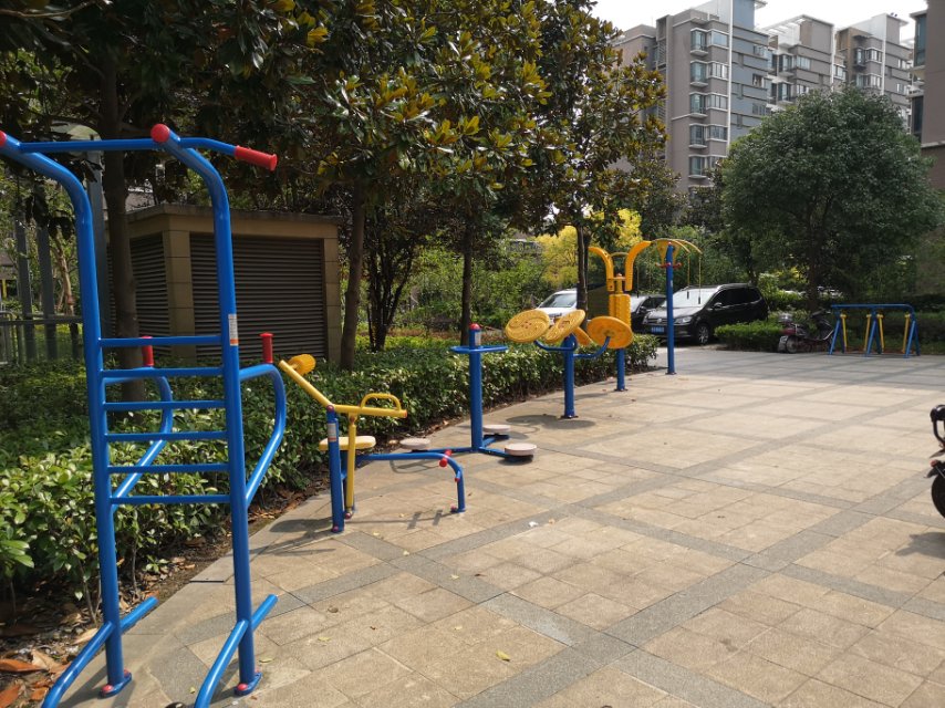 嘉怡水岸居委健身點