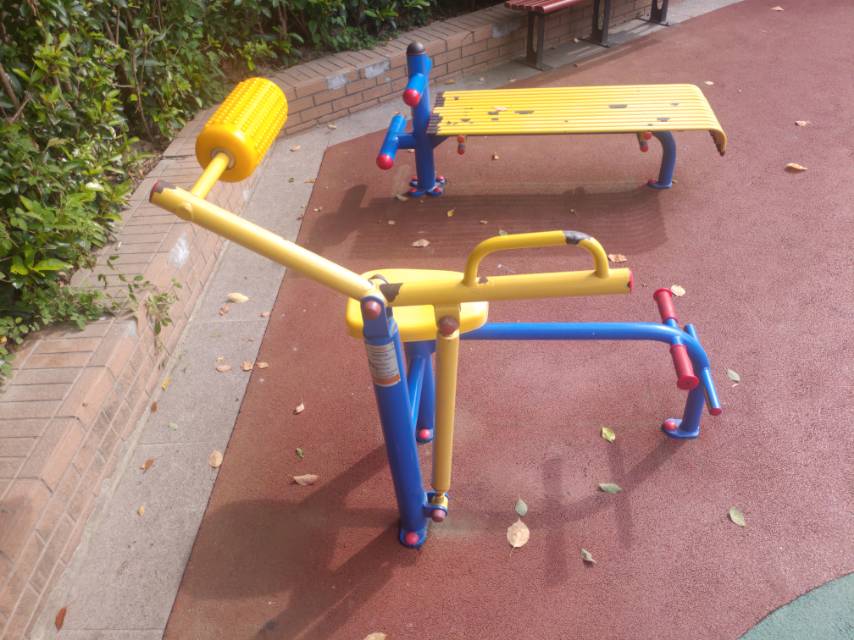 腹背鍛煉器 腹背鍛煉器