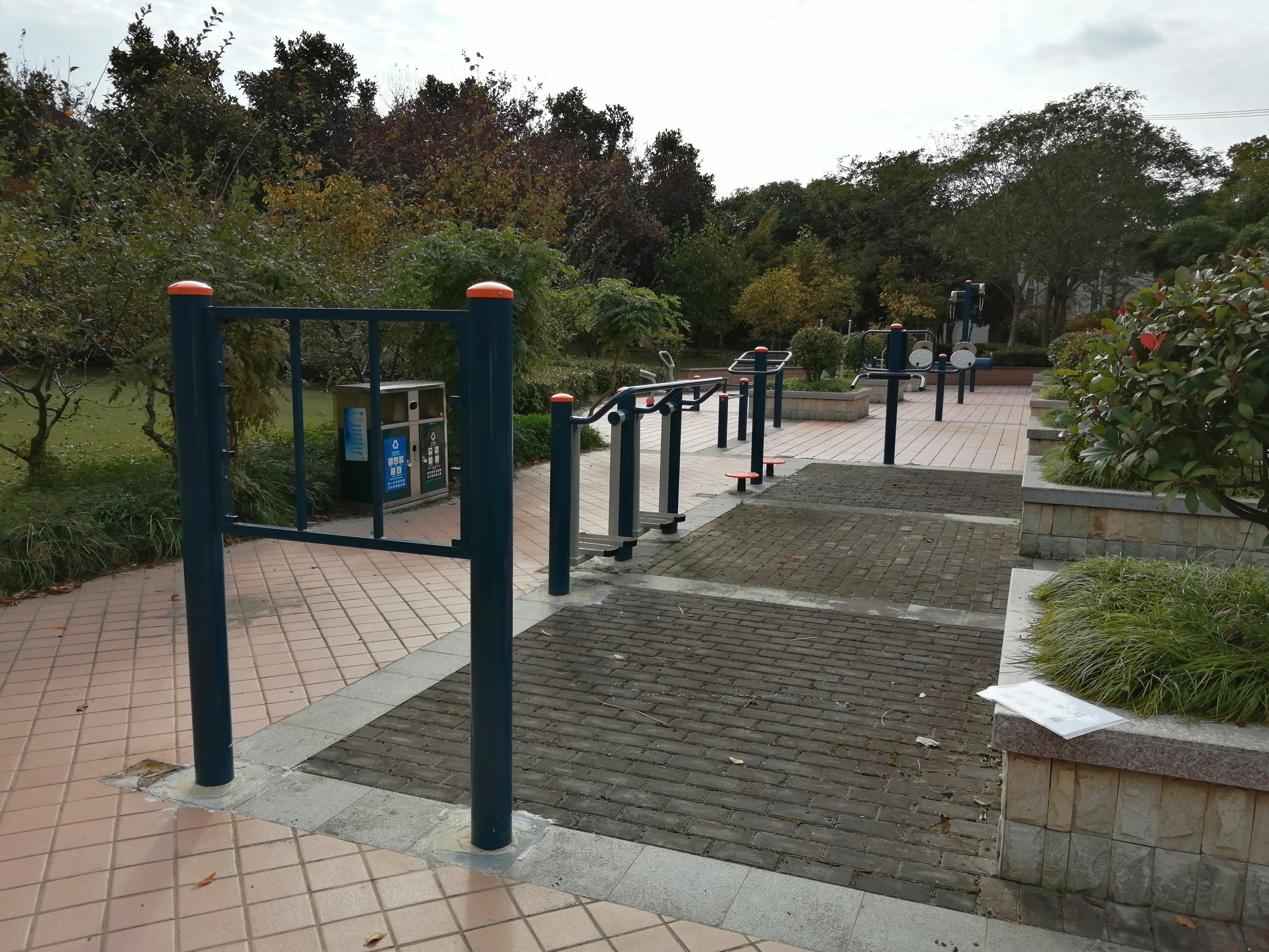 協興村農民健身工程