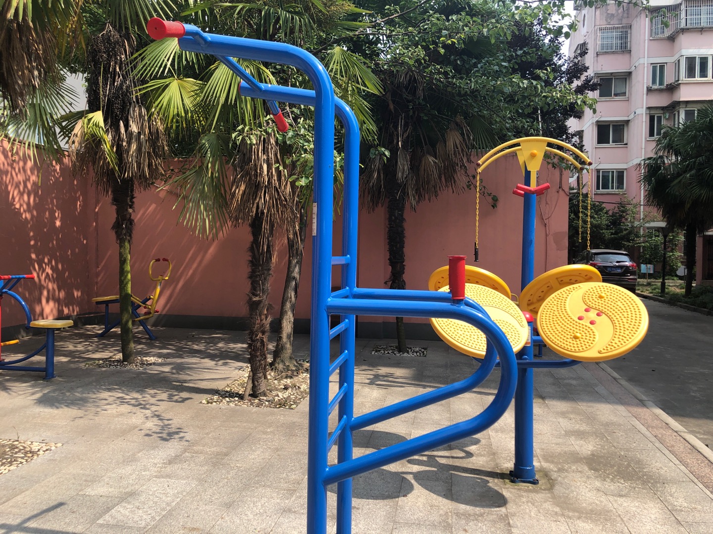 多功能訓(xùn)練器