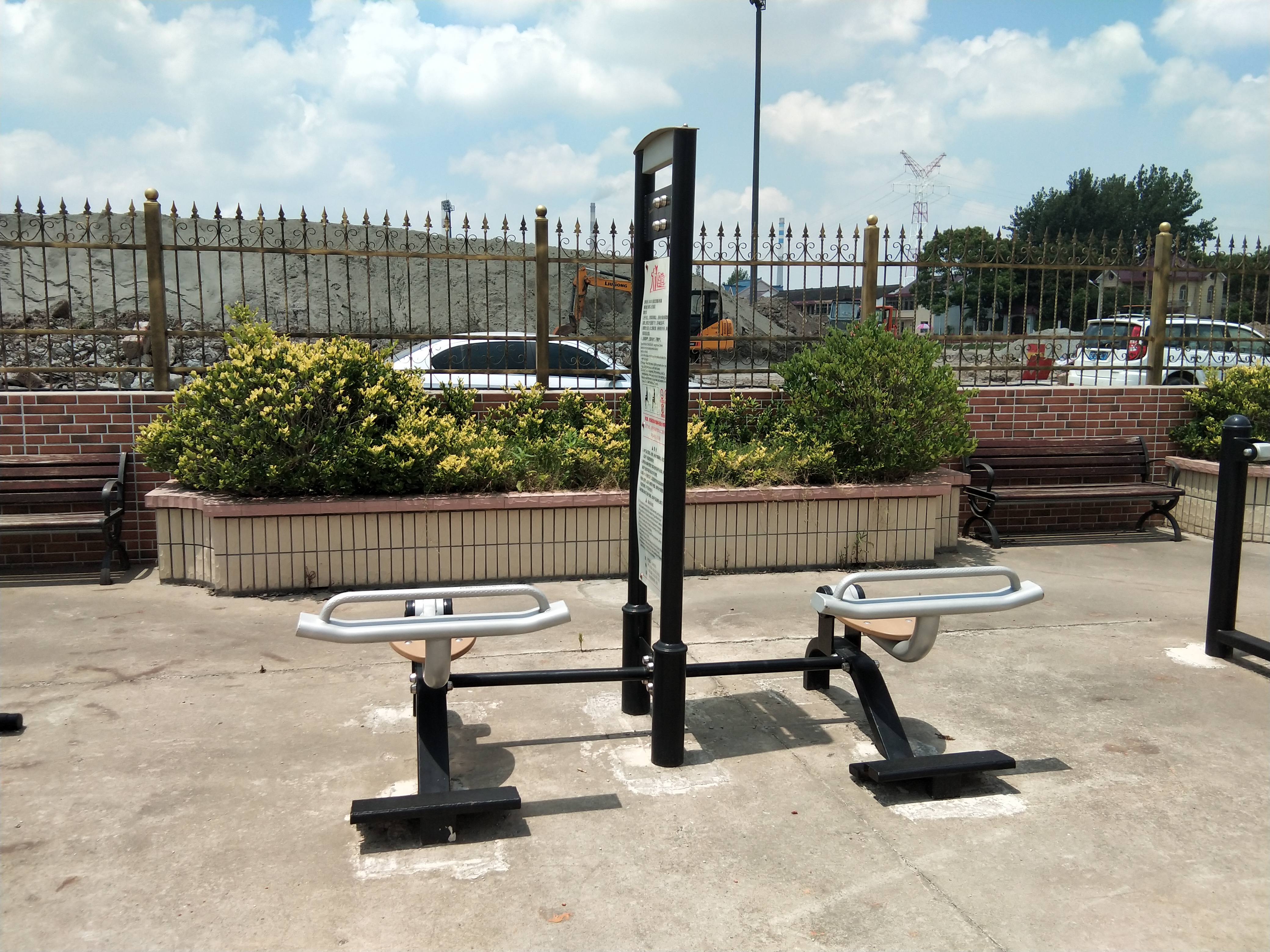 自重式提踵訓(xùn)練器