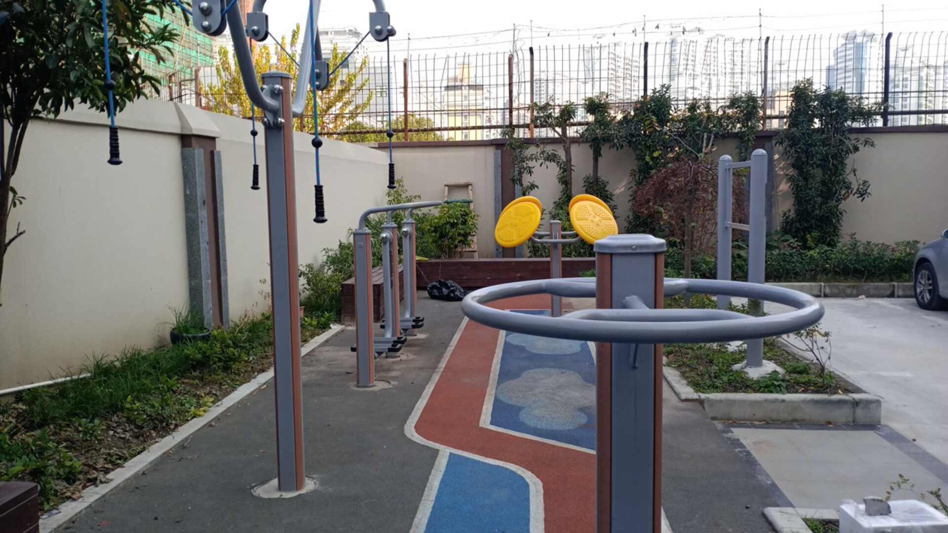 曹楊路236弄健身點(diǎn)