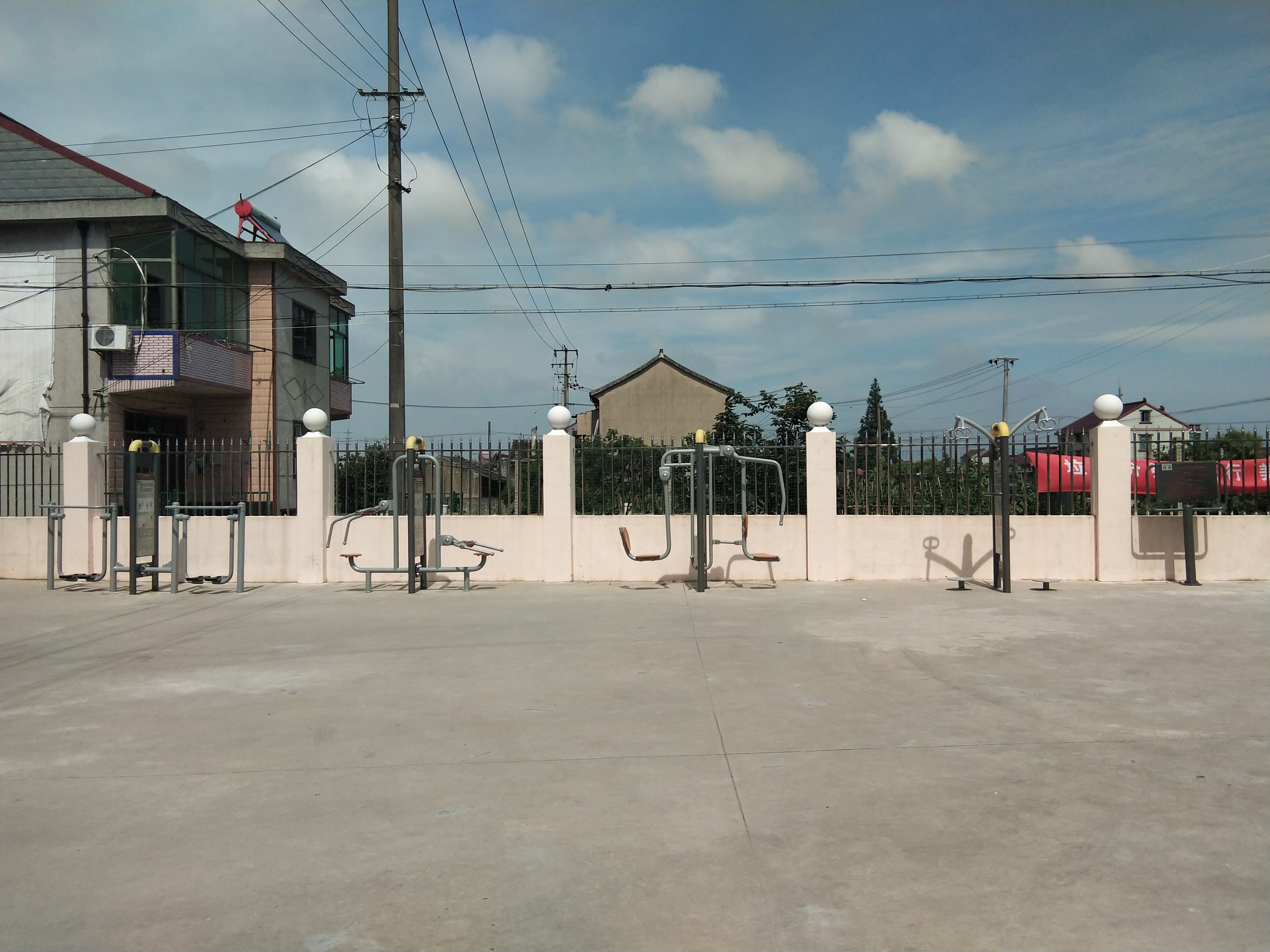 奉城鎮護民村市民益智健身苑點