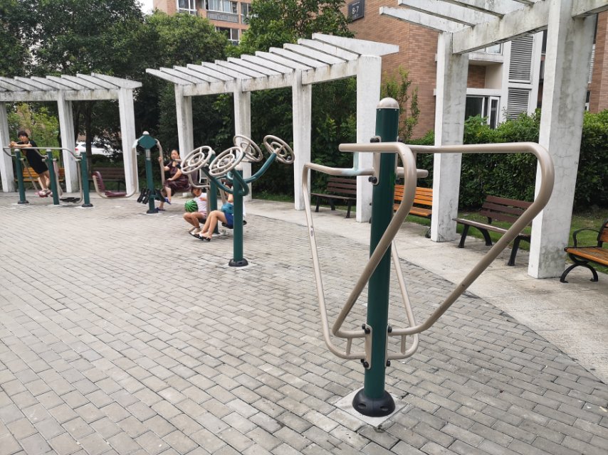 吳寶路三居委健身苑點B