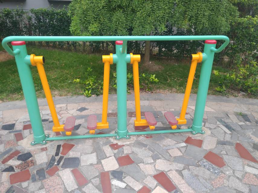 兩聯(lián)漫步機(jī)