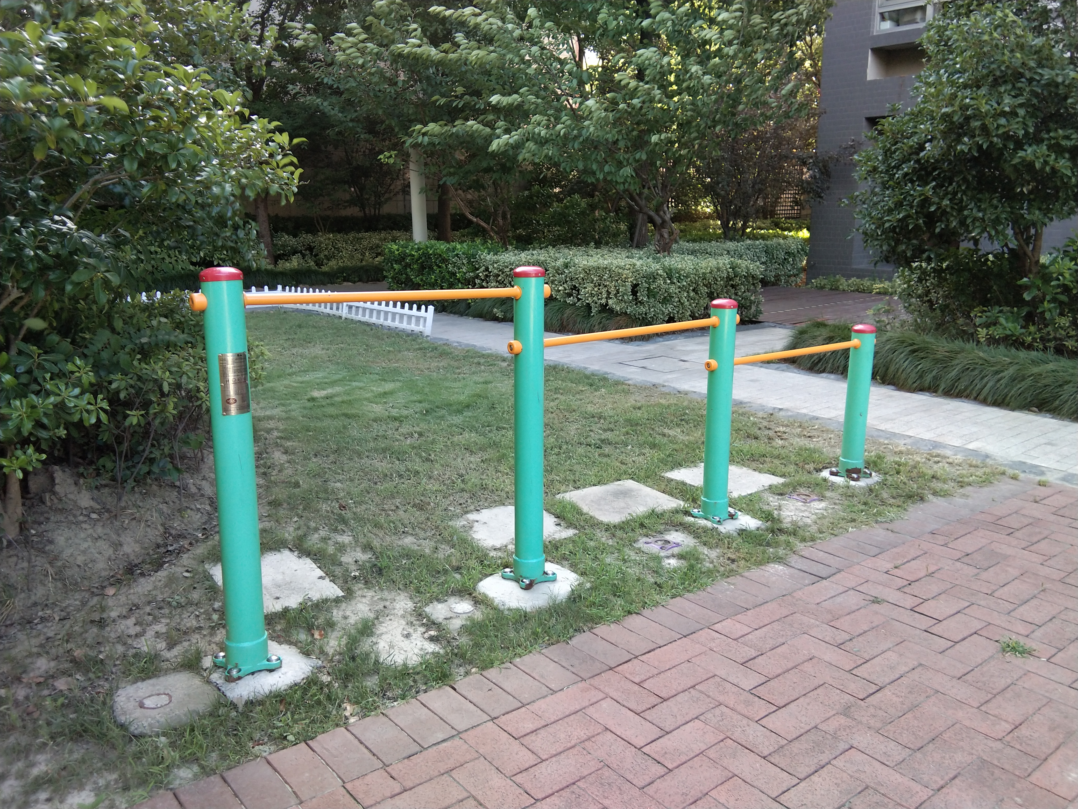 多聯(lián)壓腿架 多聯(lián)壓腿架