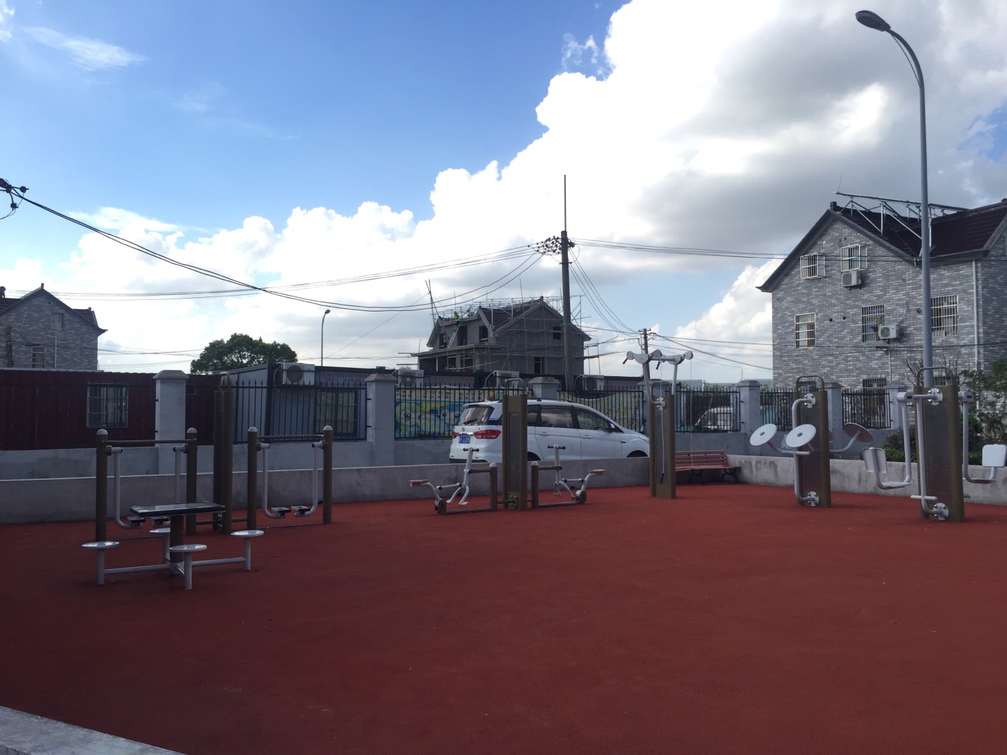 鷲山村后毛益智健身點