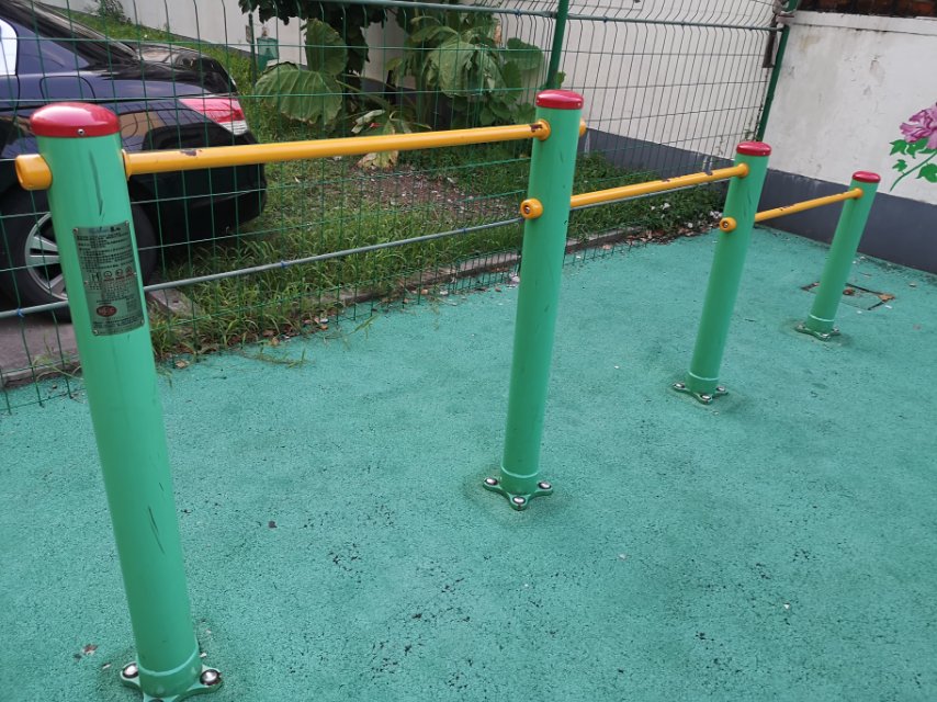 多聯(lián)壓腿架 多聯(lián)壓腿架