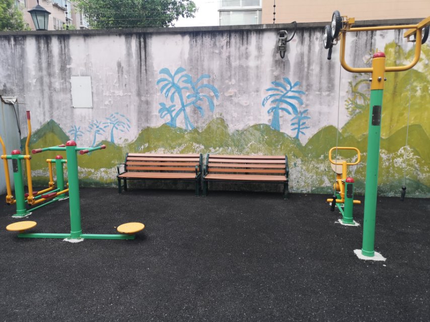 吳寶路一居委健身苑點F