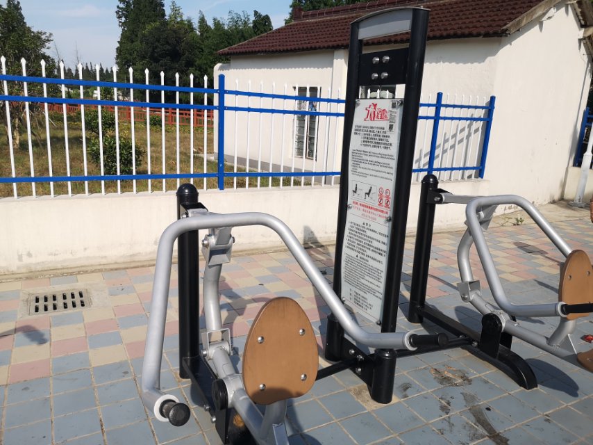 自重式下壓訓(xùn)練器 自重式下壓訓(xùn)練器