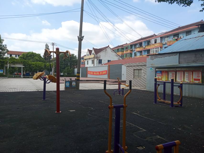 上海市崇明區(qū)堡鎮(zhèn)永和村6隊601號健身點